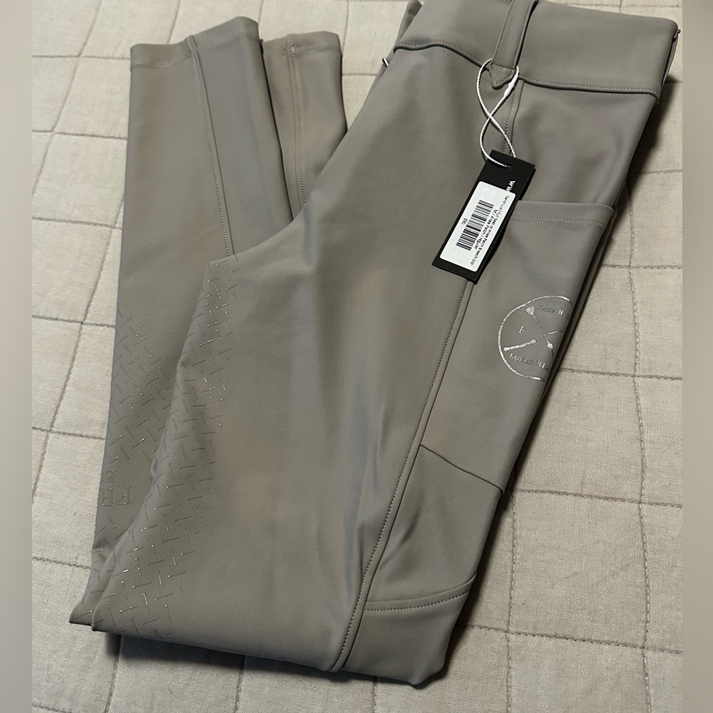 Free Ride Sand Lux | Full Seat Breech (zip-
M / medium